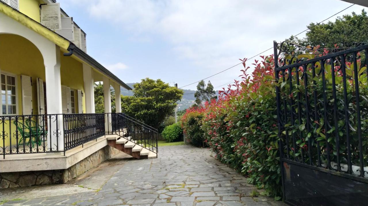 Casa Con Jardin En La Playa De Almieiras Fene Exterior foto